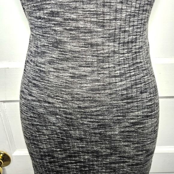 Express Midi Heather Grey Bodycon with Cut in Back Sz Xs - Picture 7 of 7